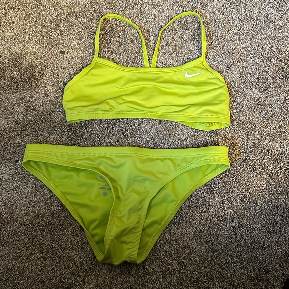 Green nike swim bikini. Wore 3 times. Good condition and from a smoke free home!